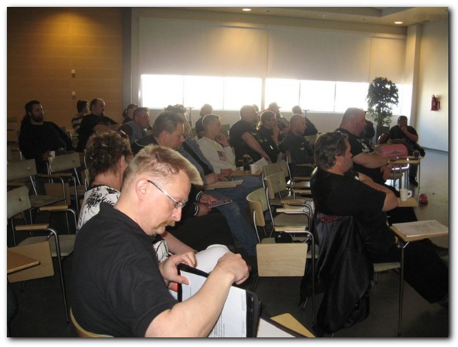 664x504 pixels (105K)